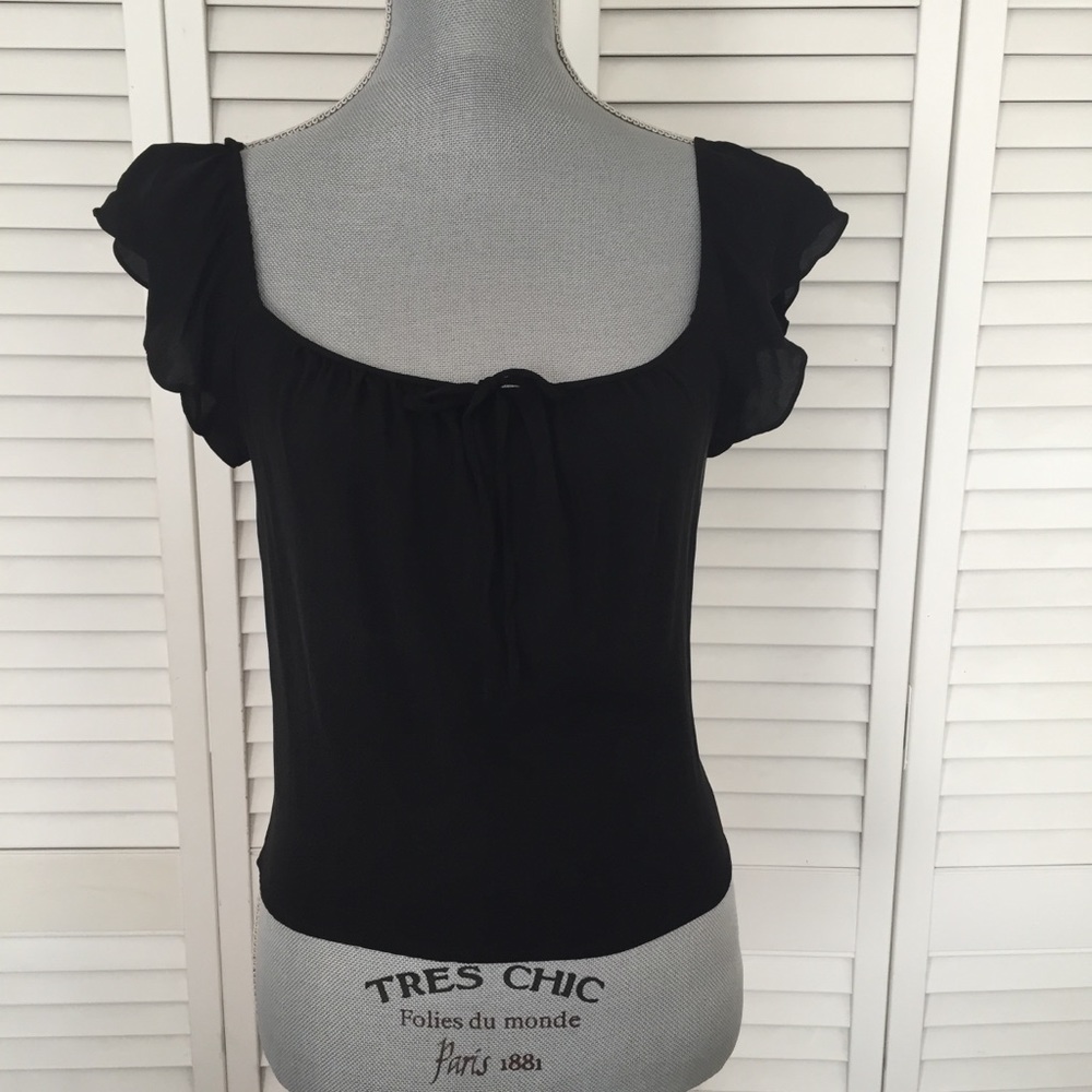 VS Ruffle Sleeve Bouse