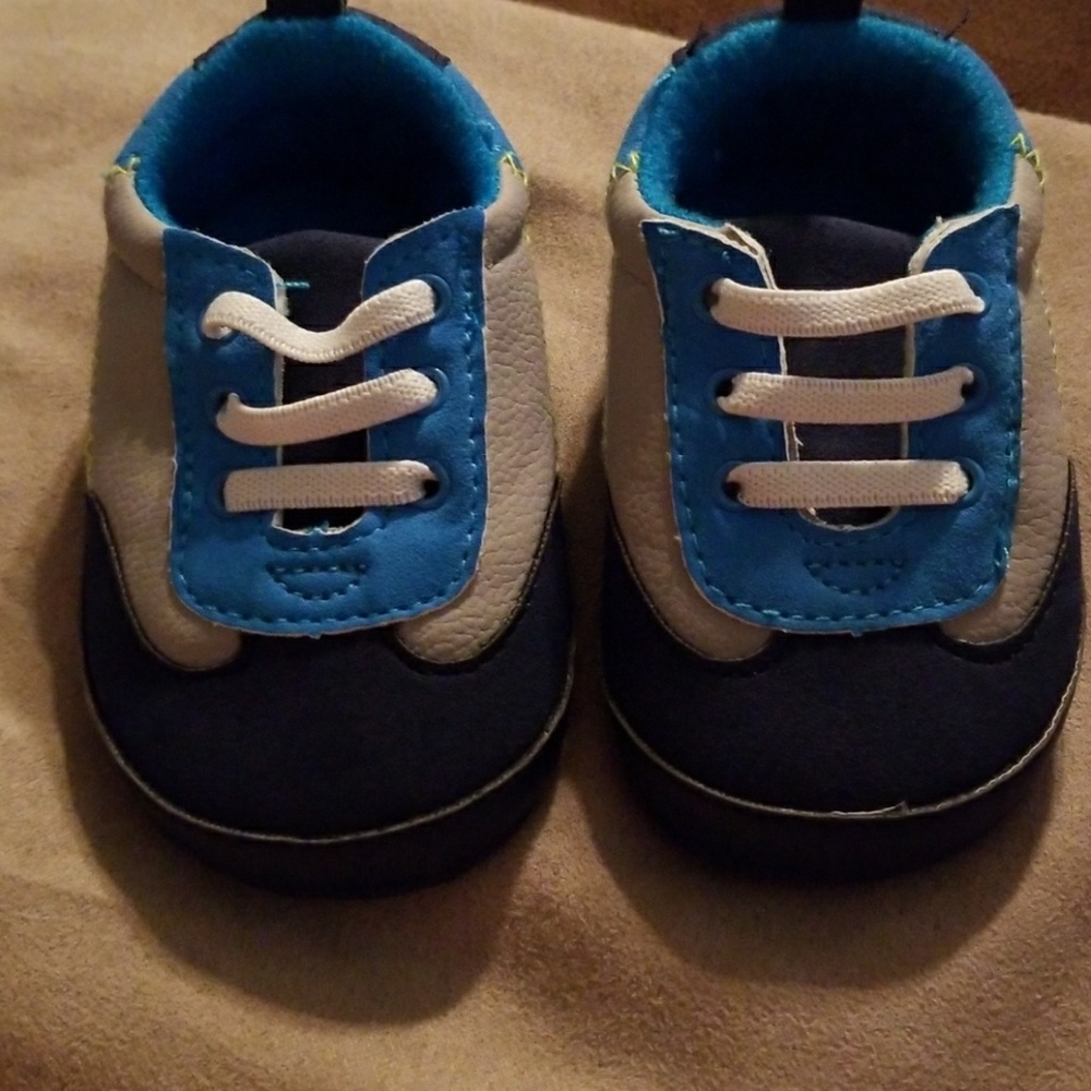 Boy shoes