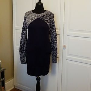 GAP sweater dreas.