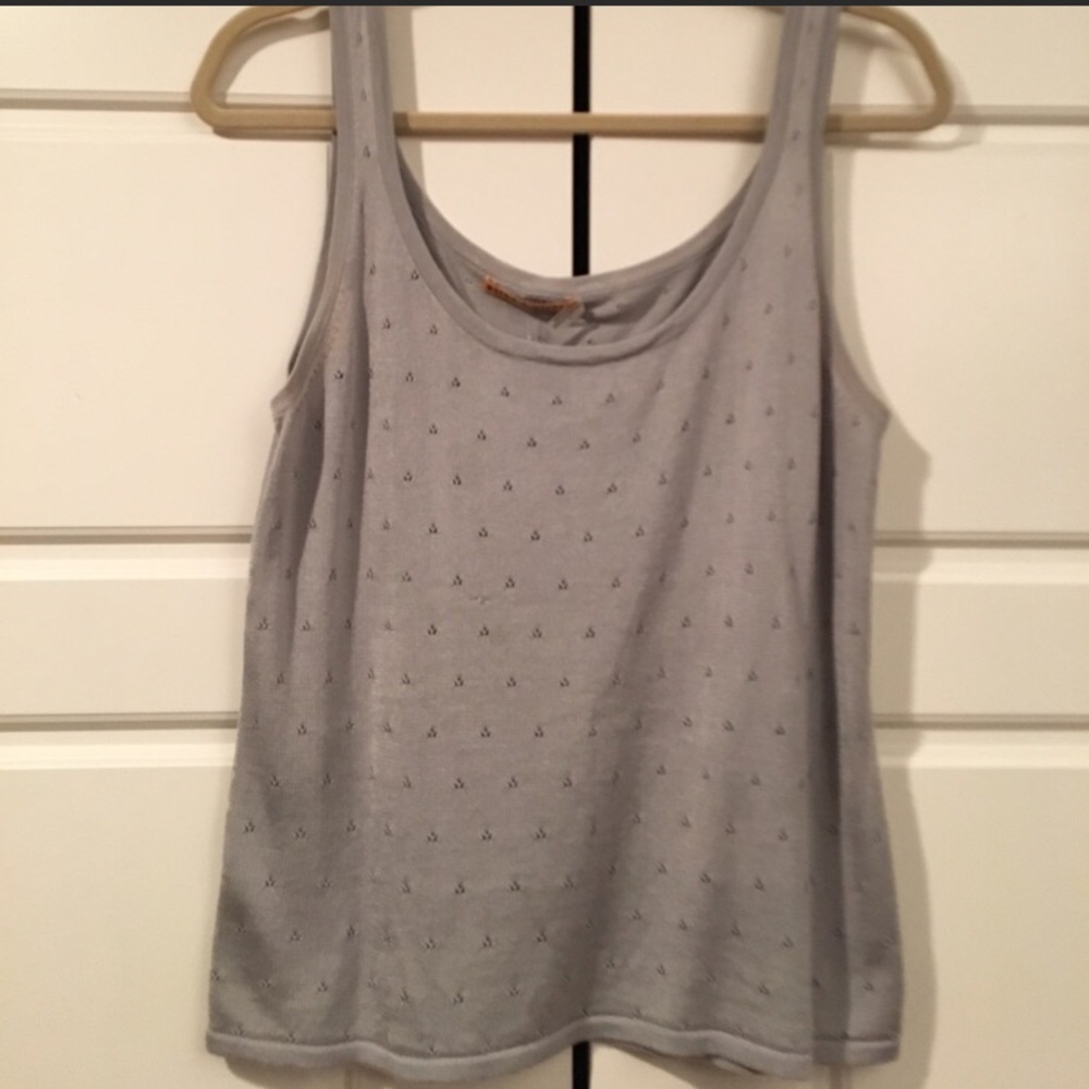 Alice + Olivia Sweater Tank 6 - Picture 2 of 7