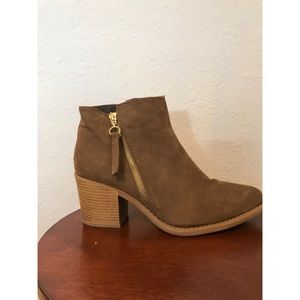 Tan suede bootie
