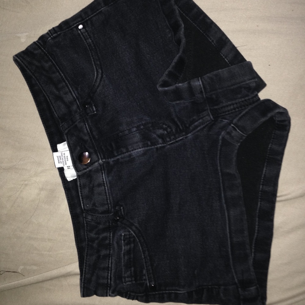 Forever 21 black shorts