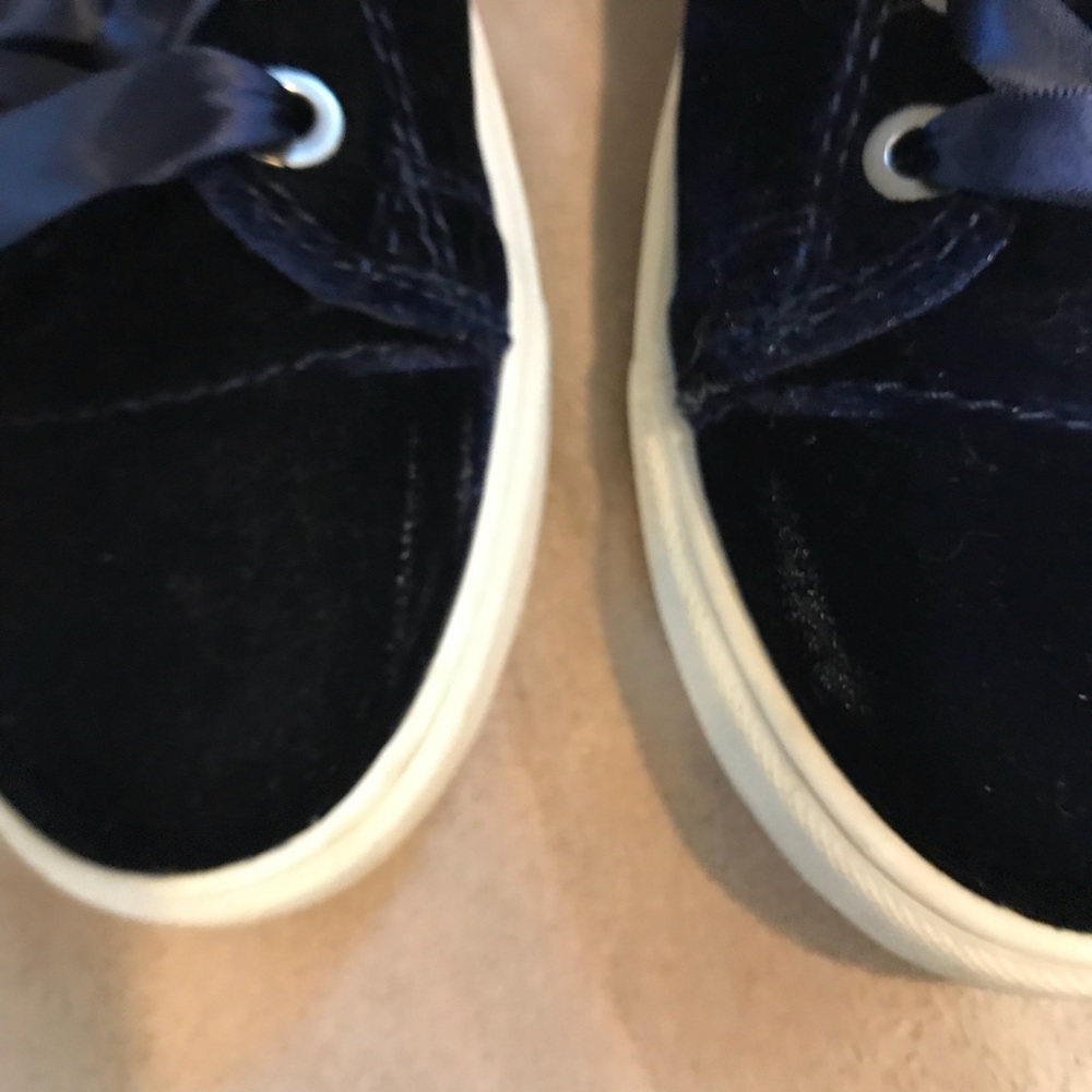 Velvet Steve Madden shoes, 8. - Picture 4 of 5