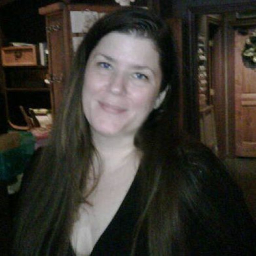 Meet your Posher, Evie