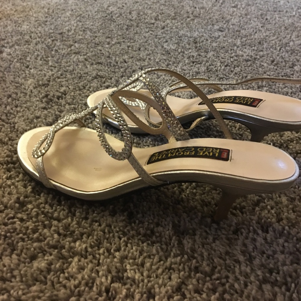 Heels - Picture 2 of 2