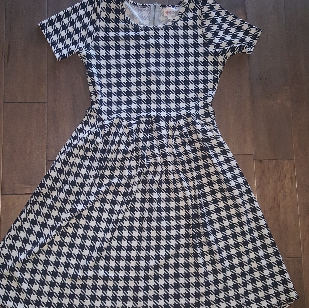 LuLaRoe Amelia Dress