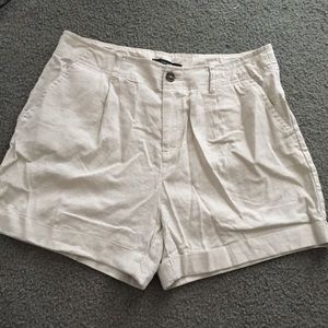 Linen High Wasted Shorts
