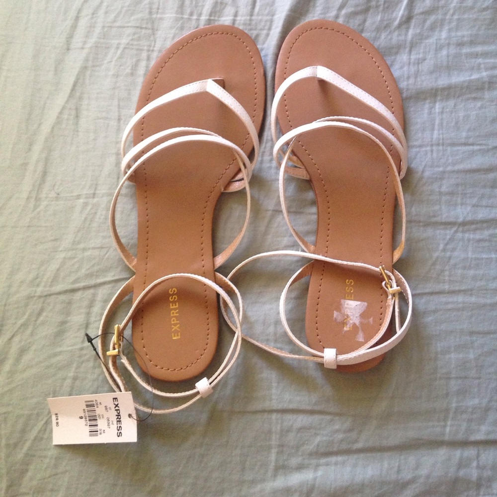 Express sandals