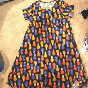 Lularoe lightbulb Carly Xs