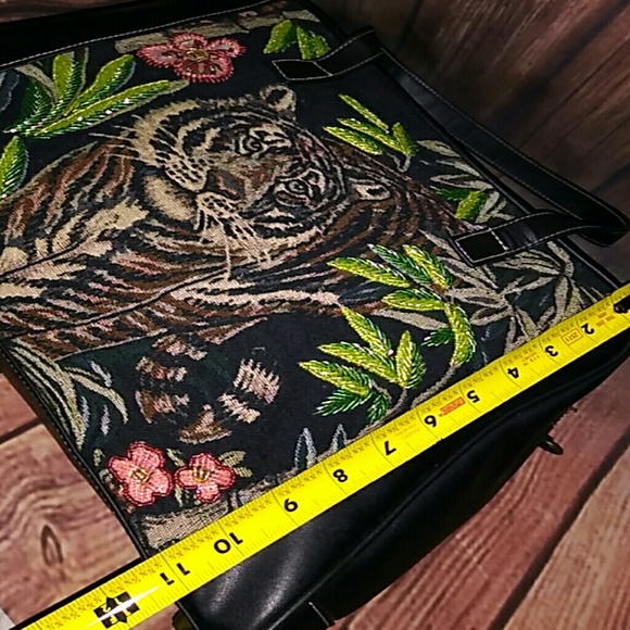 ♦️SALE♦️VTG 🐅 {Signature Club A} Tiger🐯Tote🐅 - Picture 7 of 8