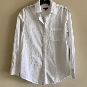 Ann Taylor Fitted White Button Down Size US 2