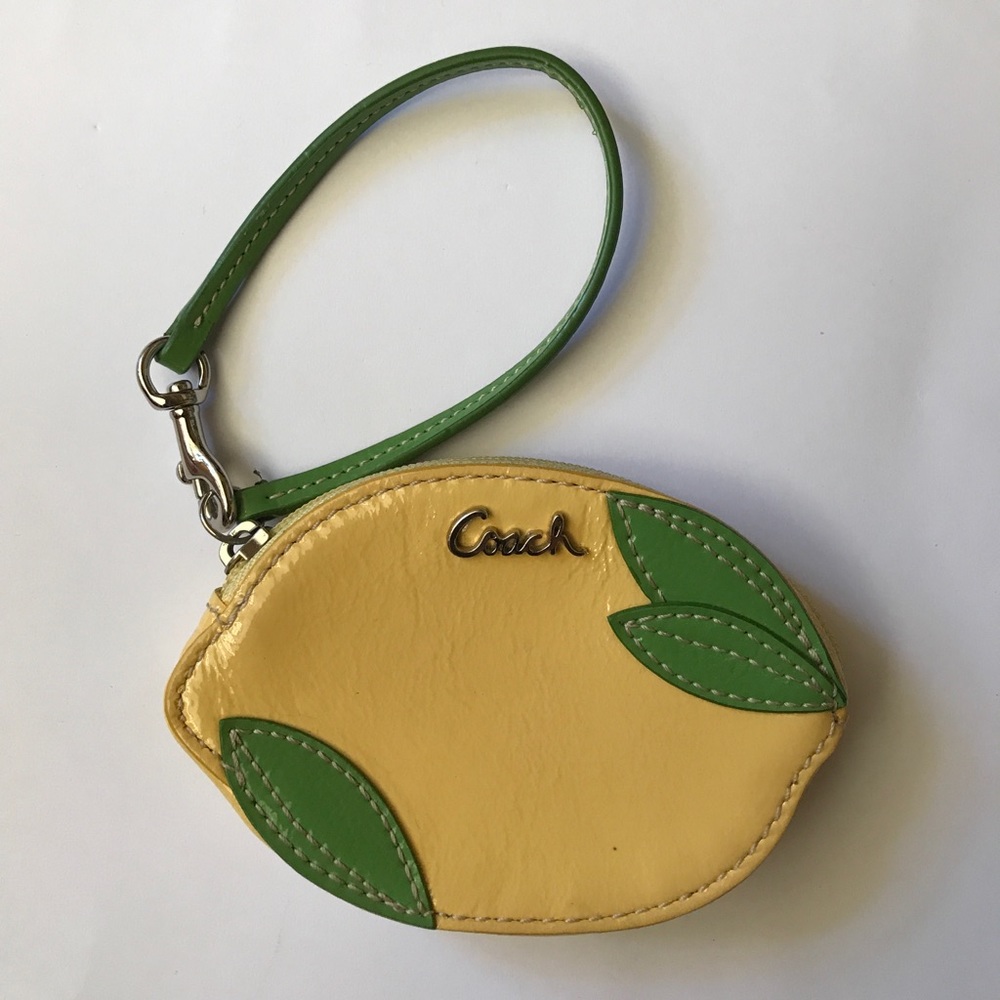 🍋 Coach Lemon coin purse 🍋