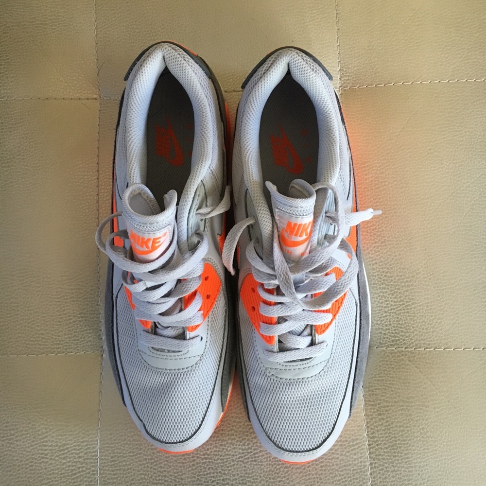Nike Air Max 90 Shoes