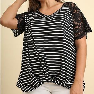 NWT Umgee Striped Tee w/ Lace Sleeves (XL 1x)