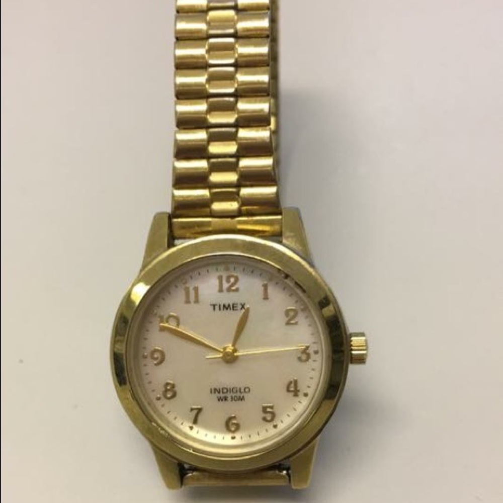 Timed indiglo watch