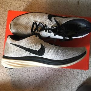Nike Flyknit Lunar 3 (Mens)
