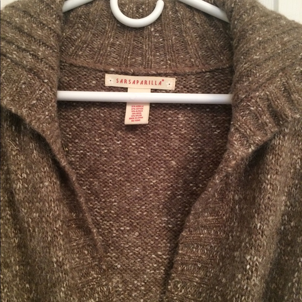 Sweater - Picture 2 of 4