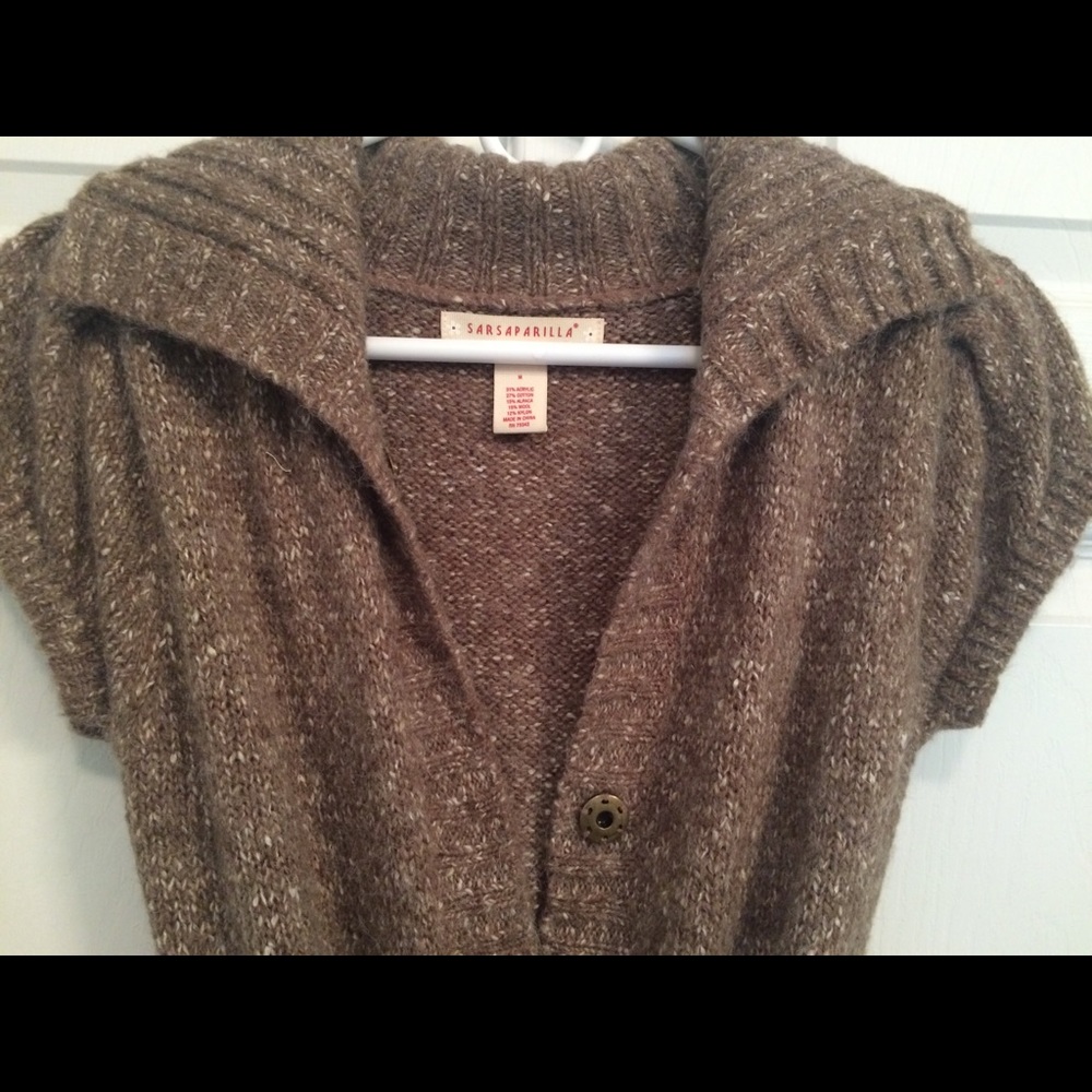 Sweater - Picture 4 of 4