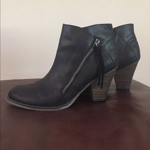 Ankle boots