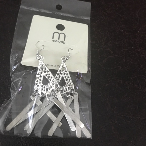 Silver earrings - Picture 1 of 2