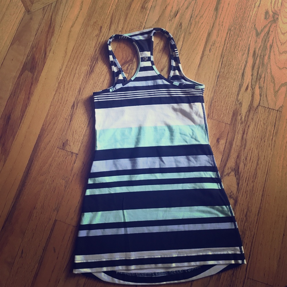 Lululemon Razor Back Tank EUC
