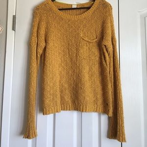 Mustard yellow knit top