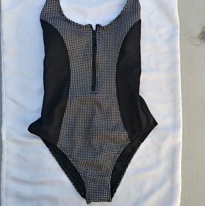 NEVER WORN victoria secret bathing suit