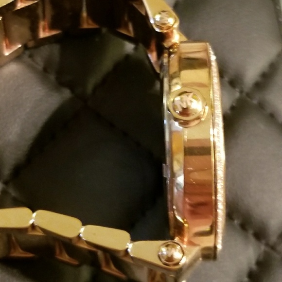 Michael Kors Rosegold diamond studded watch main image 7