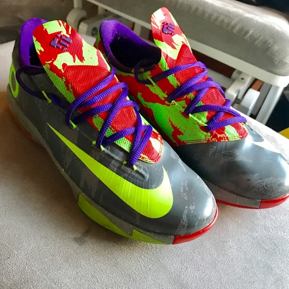 kevin durant colorful shoes