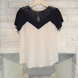 EUC Ann Taylor Lace Detailed Blouse Small