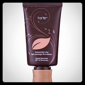 AMAZON CLAY FULL COVERAGE/OIL FREE FOUNDATION