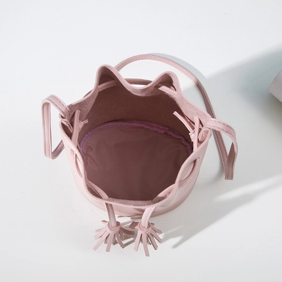 🔴HP- Blue Tassel Rope Bucket Purse(s) - Picture 8 of 8