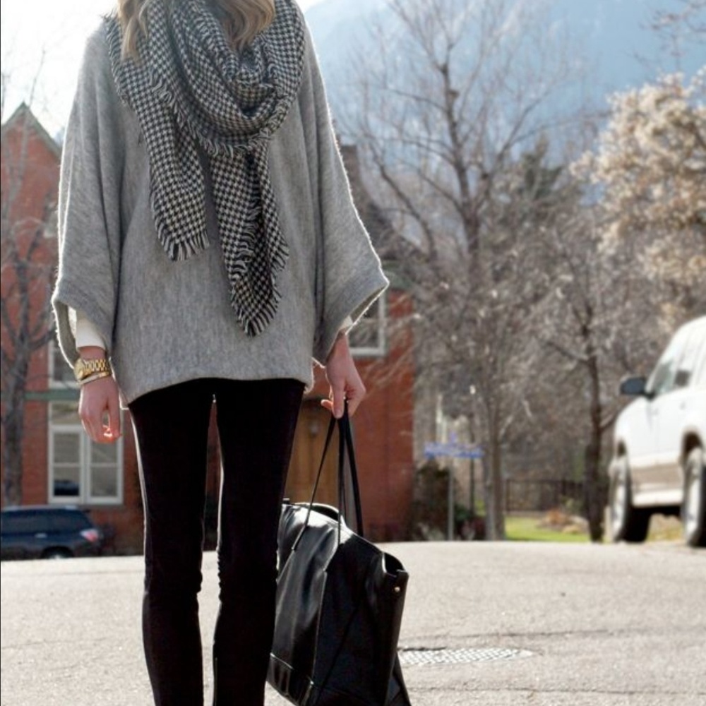 New black fleece leggings under 25