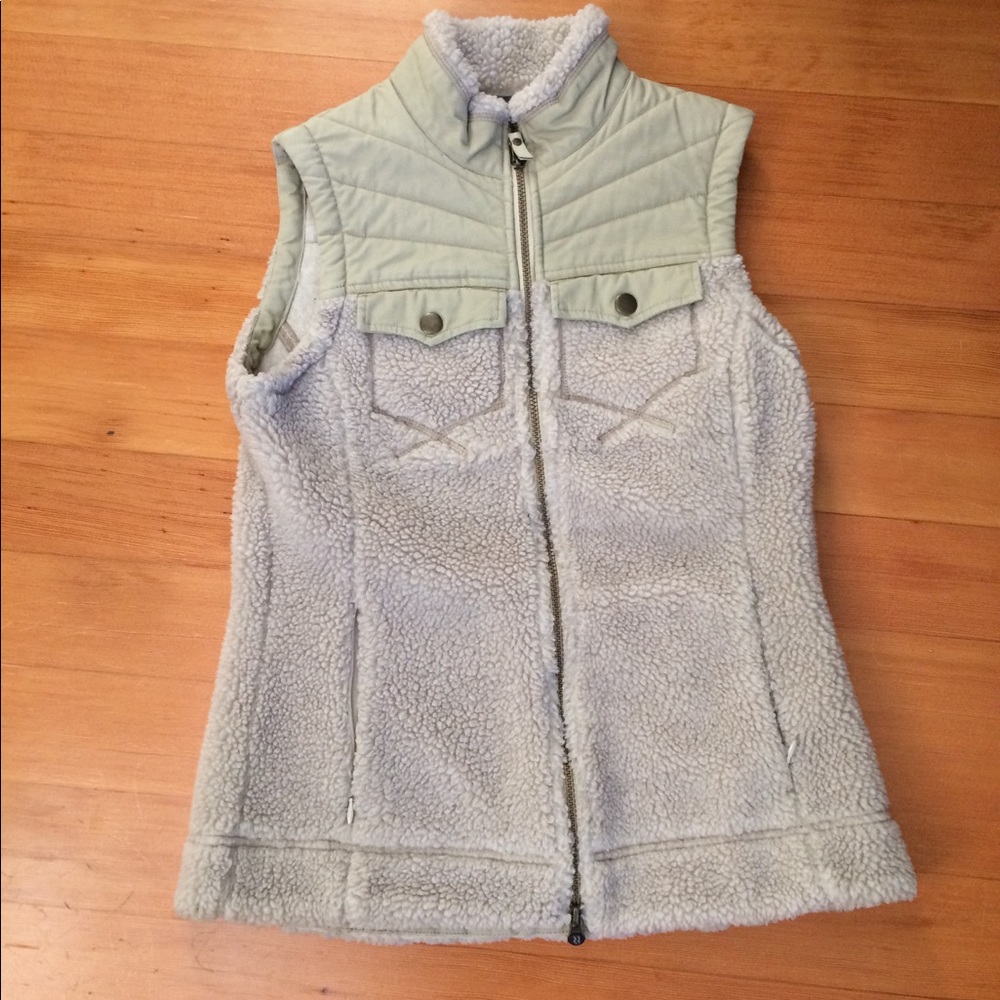 Royal Robin Fleece vest