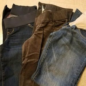 Bundle maternity paints.