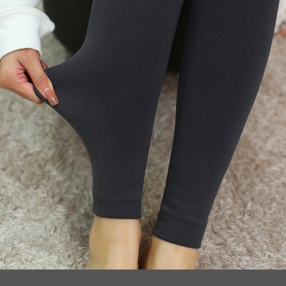 New burgundy fleece leggings under 25 - Picture 4 of 4