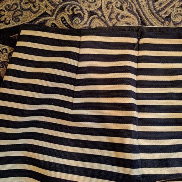 Banana Republic Skirt - Picture 3 of 3