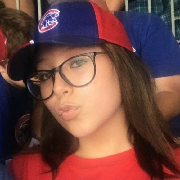 Meet your Posher, Ellena - Picture 1 of 1