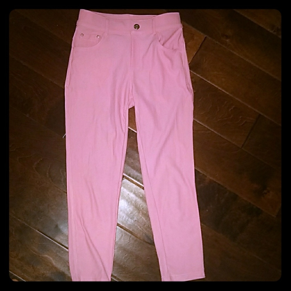 NWOT Pink Legging Capri's