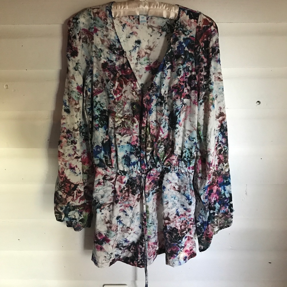Charlie Jade Bell sleeved romper size Small