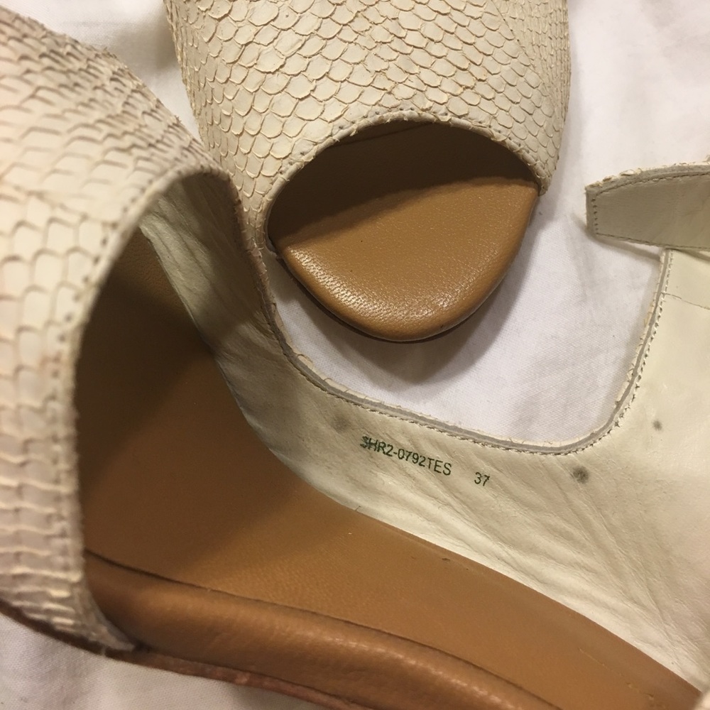 🎉HP🎉🆕 3.1 Phillip Lim Dahlia White Snake Heels - Picture 6 of 7
