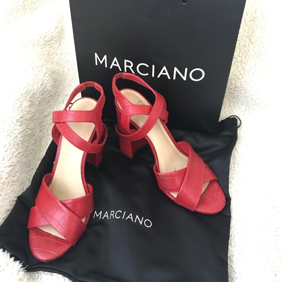 Heels - Picture 3 of 3