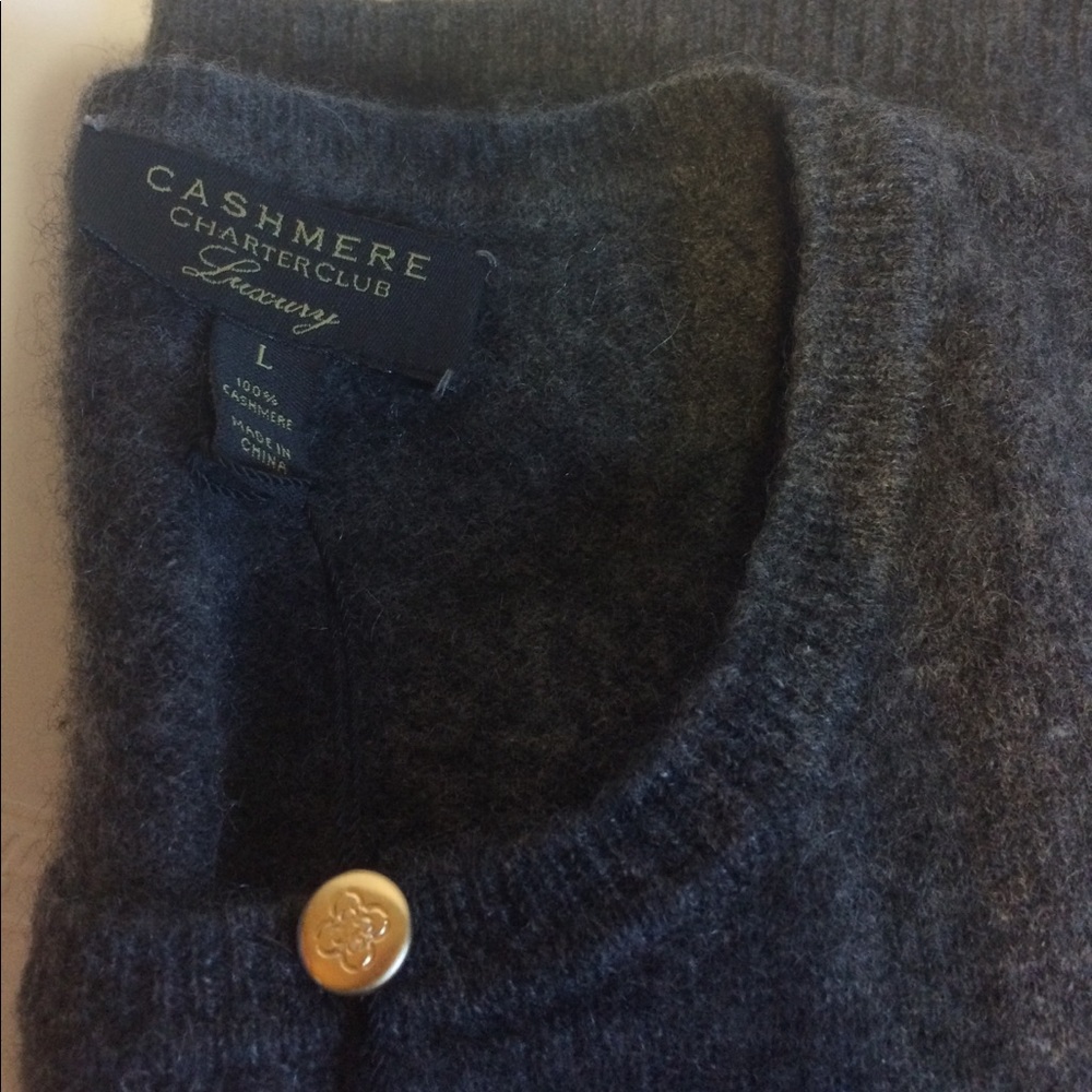 Cashmere sweater top