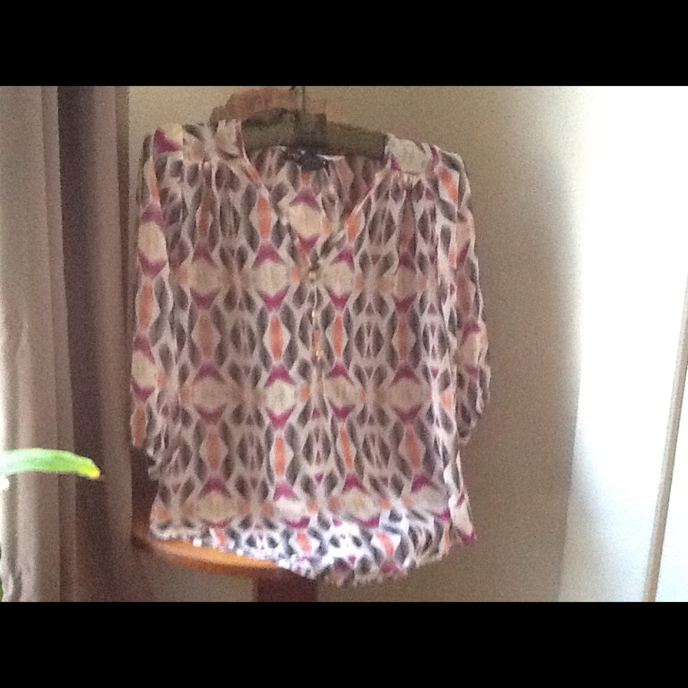 LIVING DOLL TOP - Picture 3 of 3