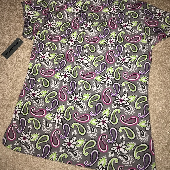 Xs scrub top - Picture 3 of 3