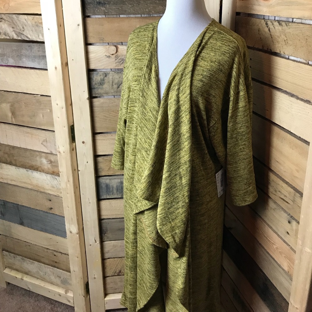 Lularoe Shirley Large, sweater material NWT