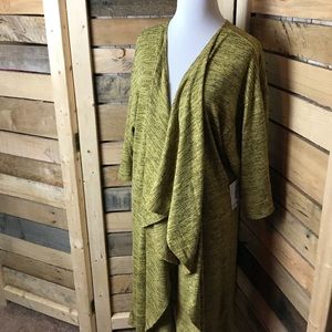 Lularoe Shirley Large, sweater material NWT