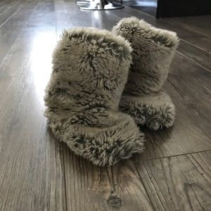 Pottery barn toddler girl