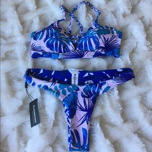 Blackbough Swim- SZ M- New with tags