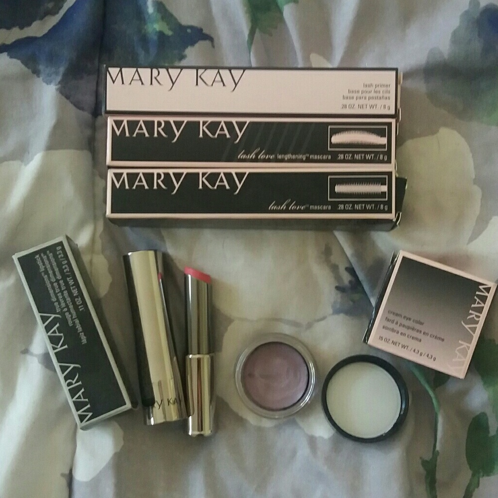 Mary Kay Cosmetics Collection